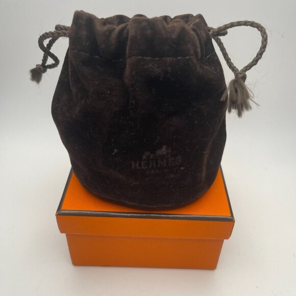 Hermès Authentic Illusion Red Leather Bracelet w/ Palladium Plating - Preowned - Picture 9 of 12